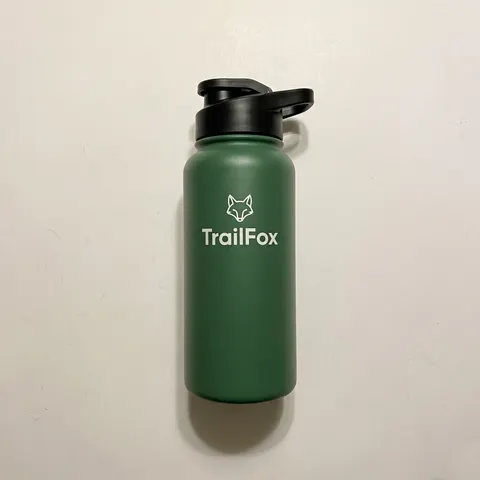 The single amateur product photo used as the only input